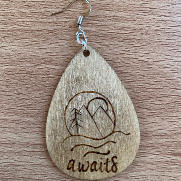 Wood Burned Earrings - Picture 4 of 6